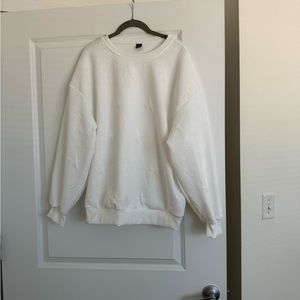 NWOT🔥🔥 White star design sweatshirt